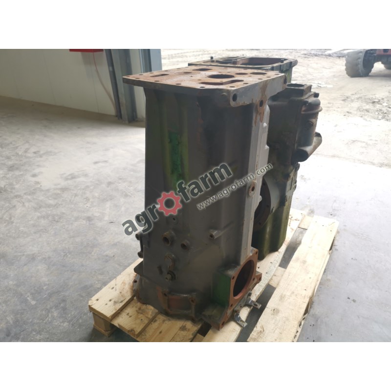 Housing GEARBOX MASSEY FERGUSON