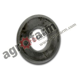 SHAFT SEAL COVER FWD DEUTZ AGROTRON