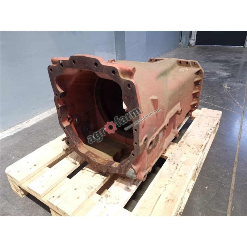 Housing GEARBOX MASSEY FERGUSON