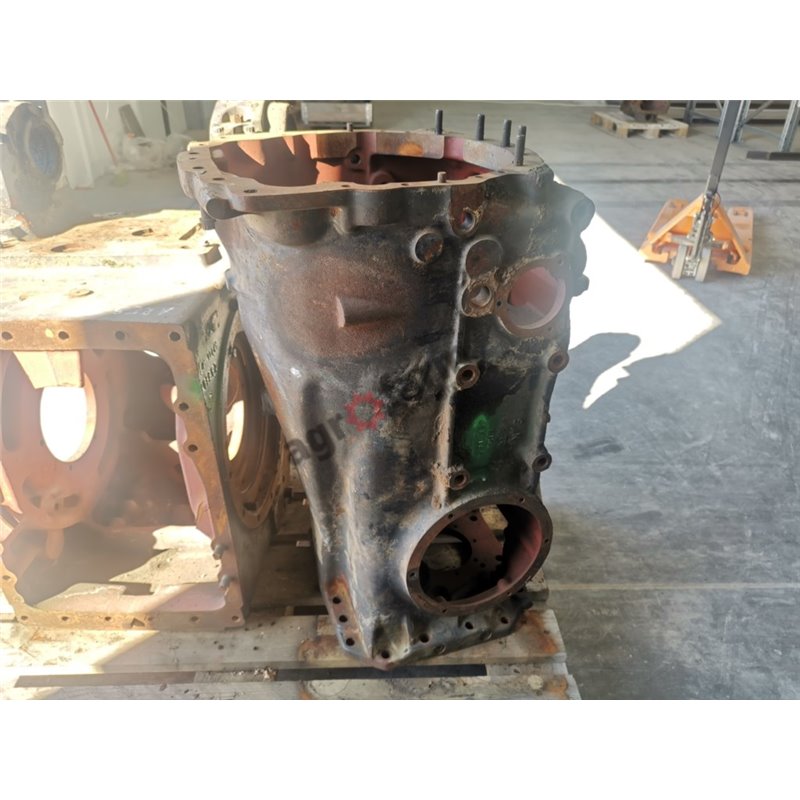 Housing GEARBOX MASSEY FERGUSON