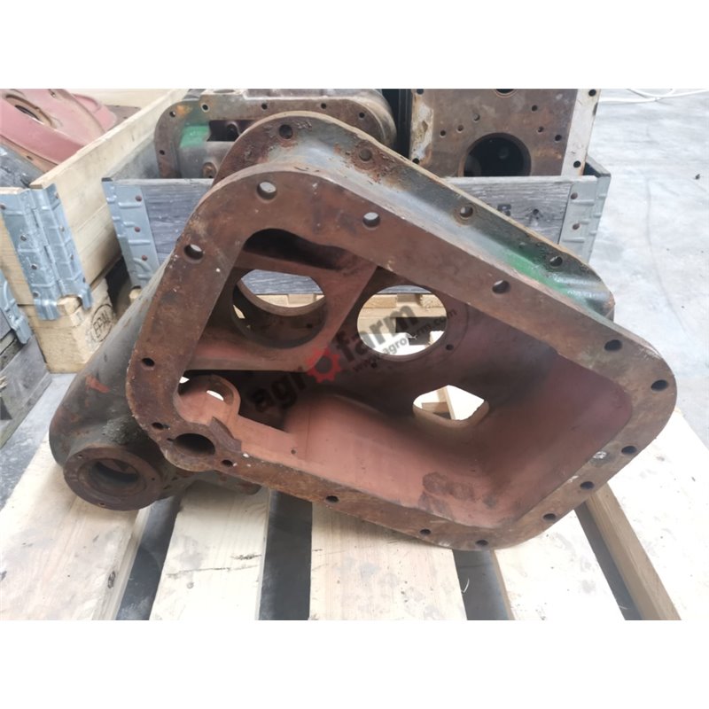 Housing FWD MASSEY FERGUSON ATTACHMENTS