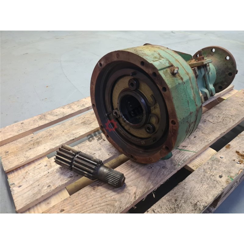 Final drive RH L36707 JOHN DEERE 1640 2040 2140