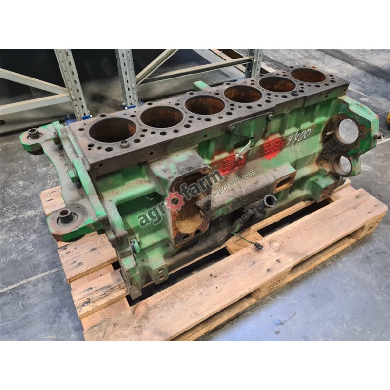 Engine block R122738 JOHN DEERE 7600 7700 7800