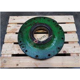 FWD Hub R104756 JOHN DEERE