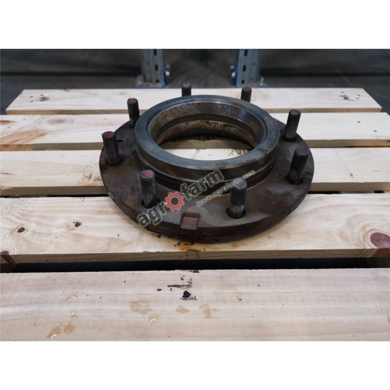 FWD Hub R122559 JOHN DEERE