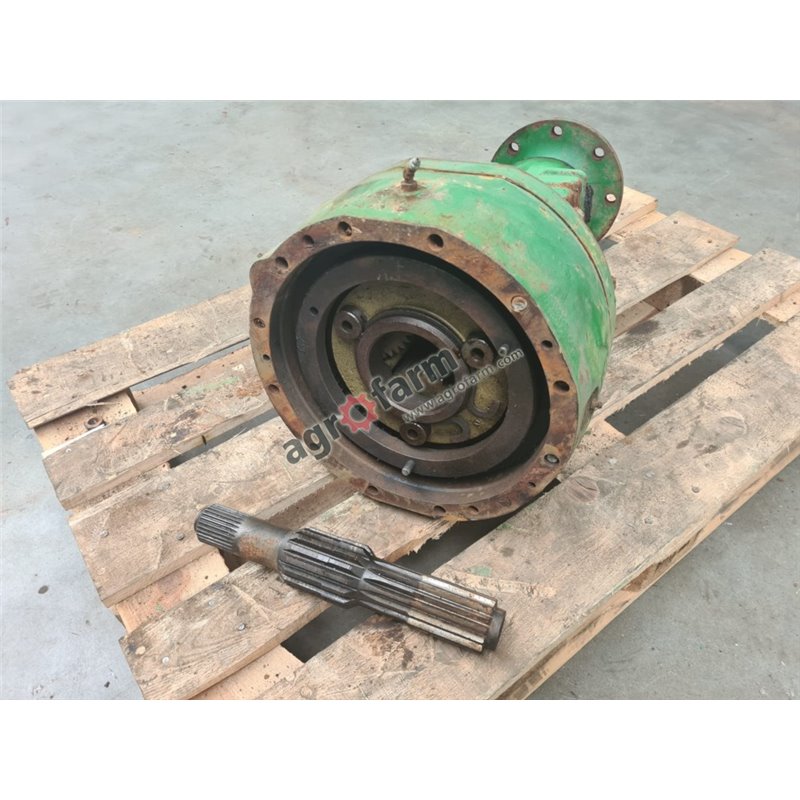 Final drive LH L33326 JOHN DEERE 3140 3040 3130