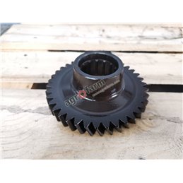 2ND GEAR GEAR WITH 37 MASSEY FERGUSON 6235 6260