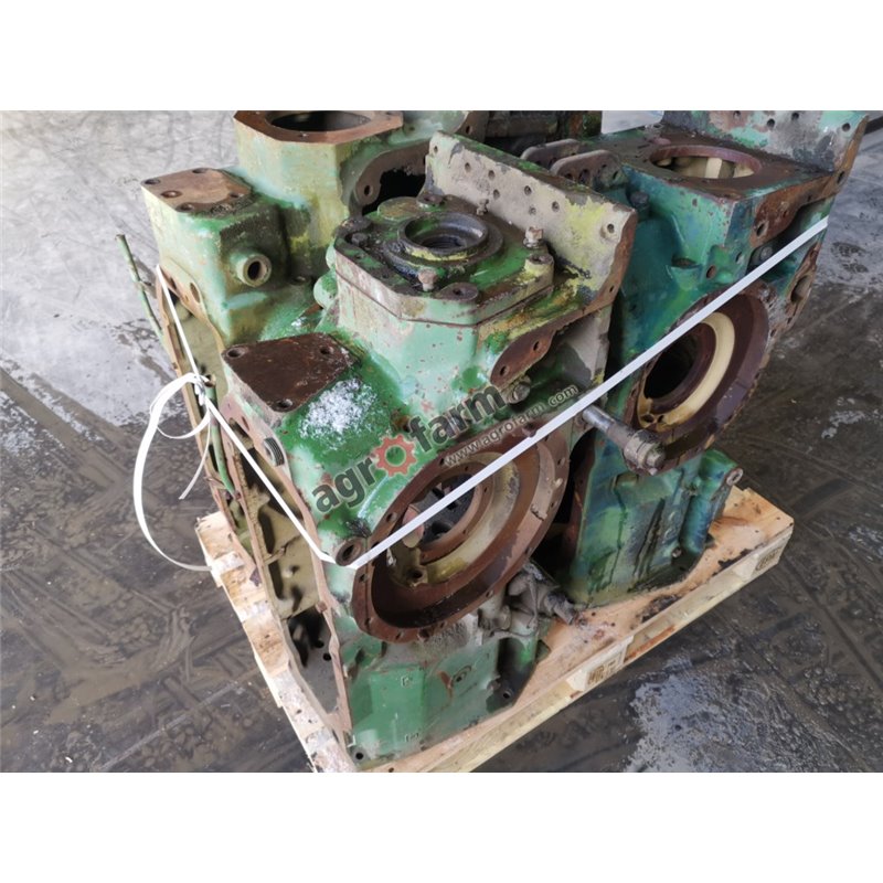 Housing JOHN DEERE REAR AXLE