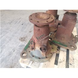 Housing JOHN DEERE REAR FINAL DRIVE L100717