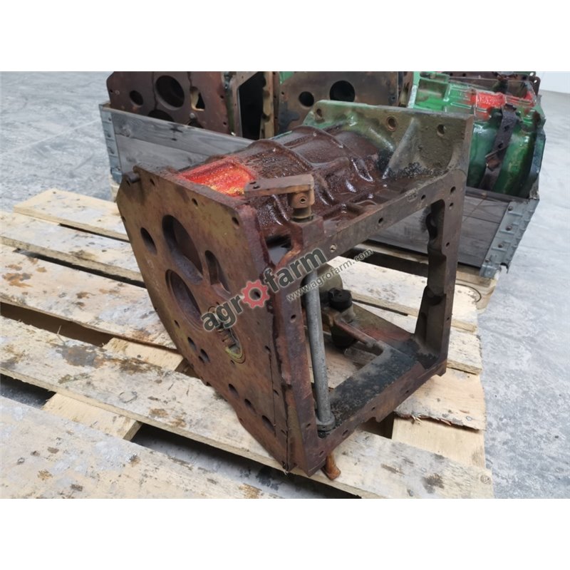 Housing JOHN DEERE GEARBOX L101193