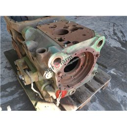 Housing JOHN DEERE REAR AXLE L101947