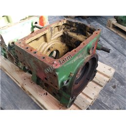 Housing JOHN DEERE REAR AXLE L101947