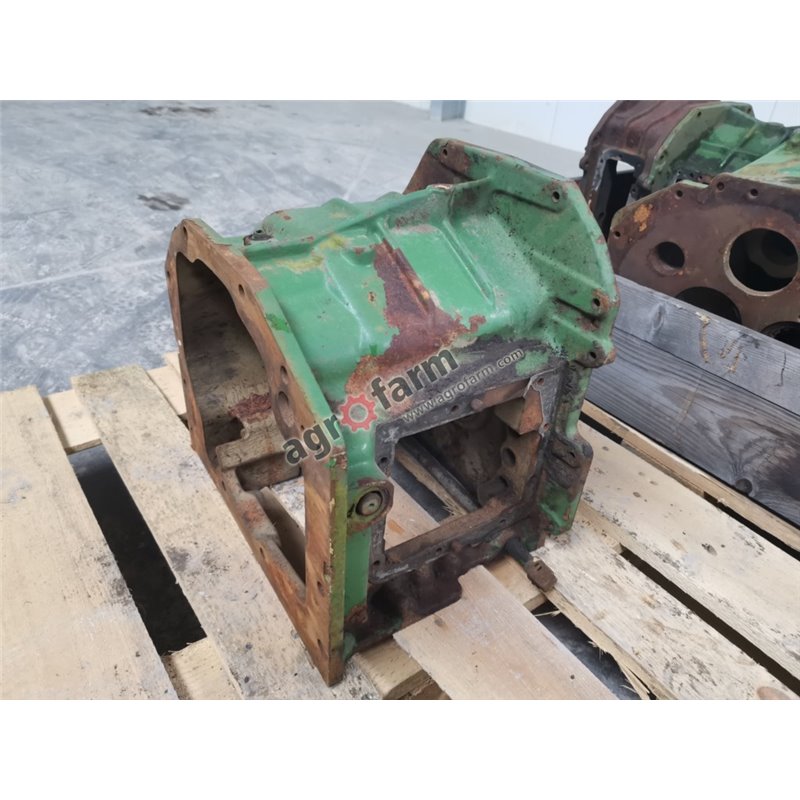 Housing JOHN DEERE GEARBOX L113536