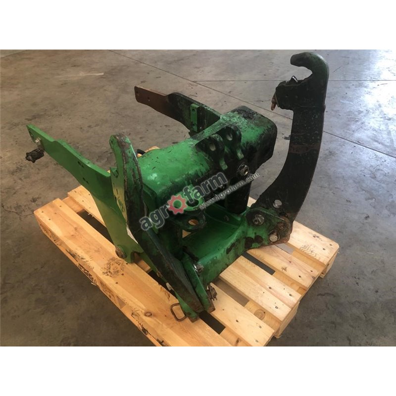 THREE-POINT LINKAGE JOHN DEERE 6105MC AL222211