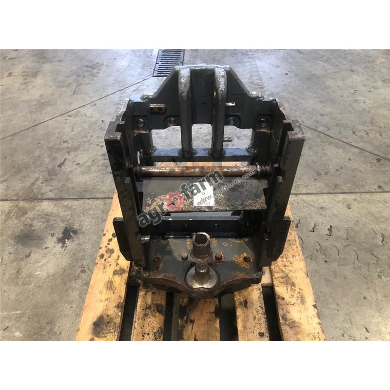 Hitch MASSEY FERGUSON 7616 4308664M95