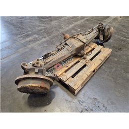 Front axle NEW HOLLAND M135