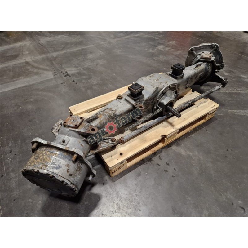 Front axle MASSEY FERGUSON 2640