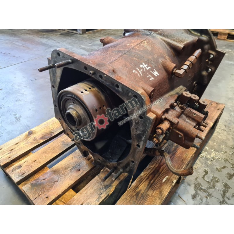 GEARBOX MASSEY FERGUSON 7616 1504B1