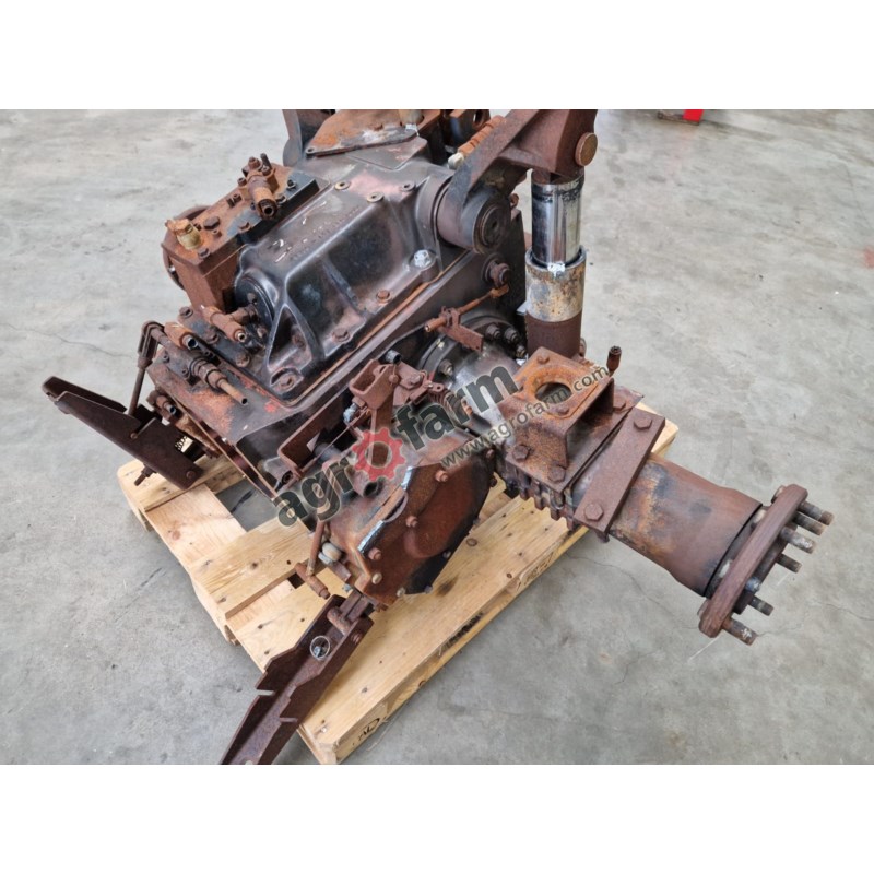 Rear axle Claas Celtis 7700098371