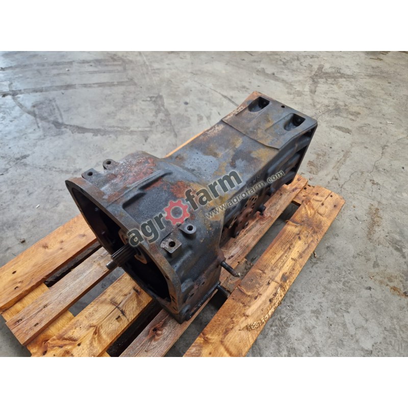 NEW HOLLAND T5050 GEARBOX