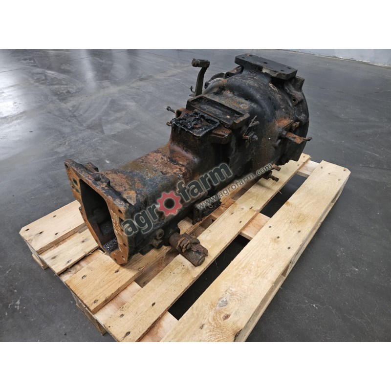 Housing GEARBOX RENAULT DIONIS 130 18720