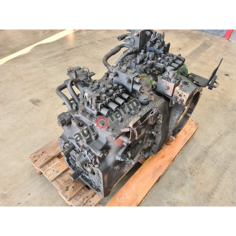 Rear Axle AND JOHN DEERE 5125R GEARBOX