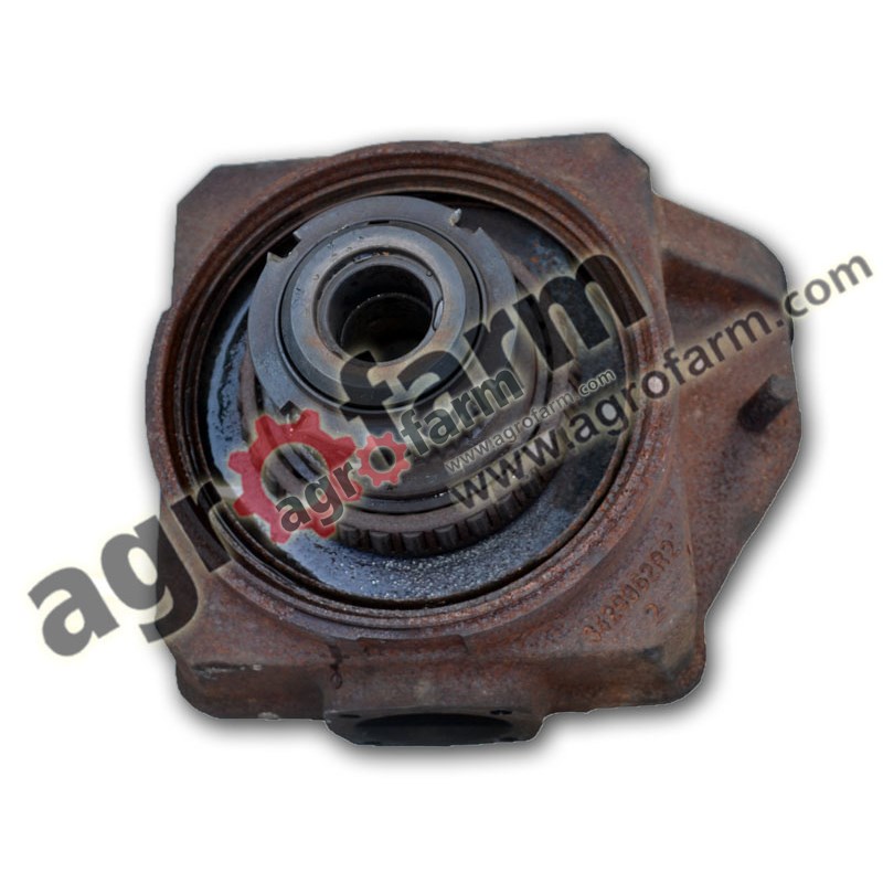 Swivel housing LH MASSEY 3095 3120 6170 6180 3429962R2